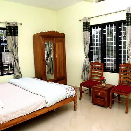 Colonia Munnar Homestay Exteriör bild