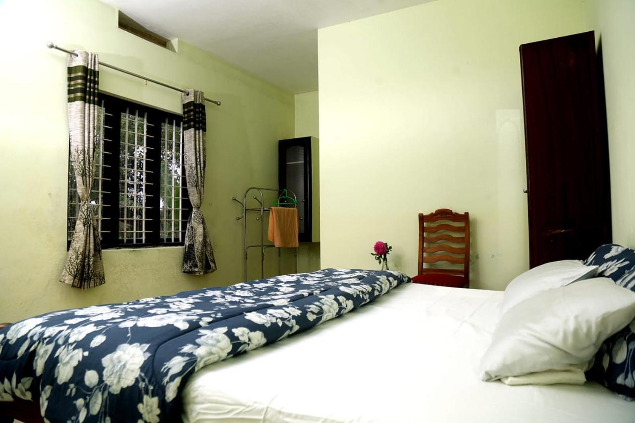Colonia Munnar Homestay Exteriör bild