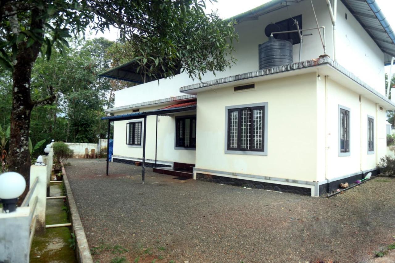 Colonia Munnar Homestay Exteriör bild