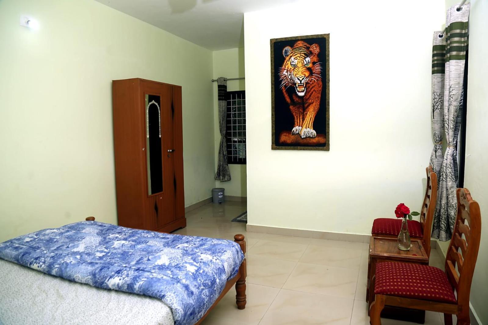 Colonia Munnar Homestay Exteriör bild